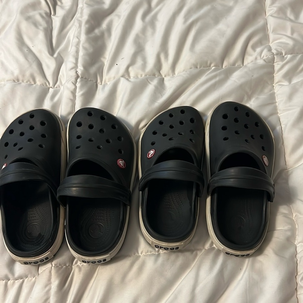 Kids sizes 2&3 crocs